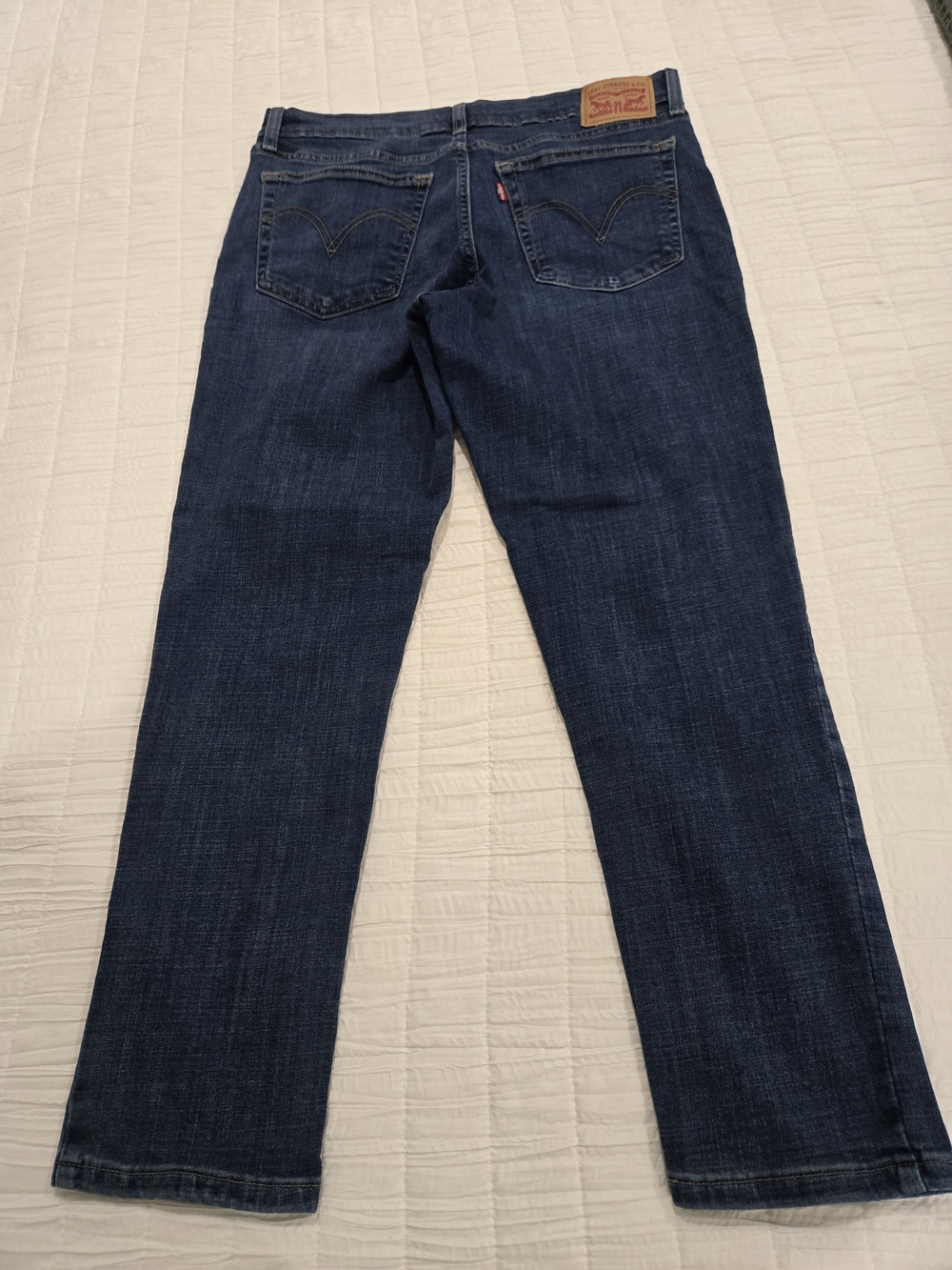 Levi's Pull On Women's Dark Blue Straight-Leg Jeans - Classic Back-Pocket Detail